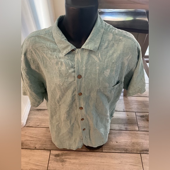 island shores Other - Men’s used Island Shores button front Hawaiian style size XL shirt 100% silk